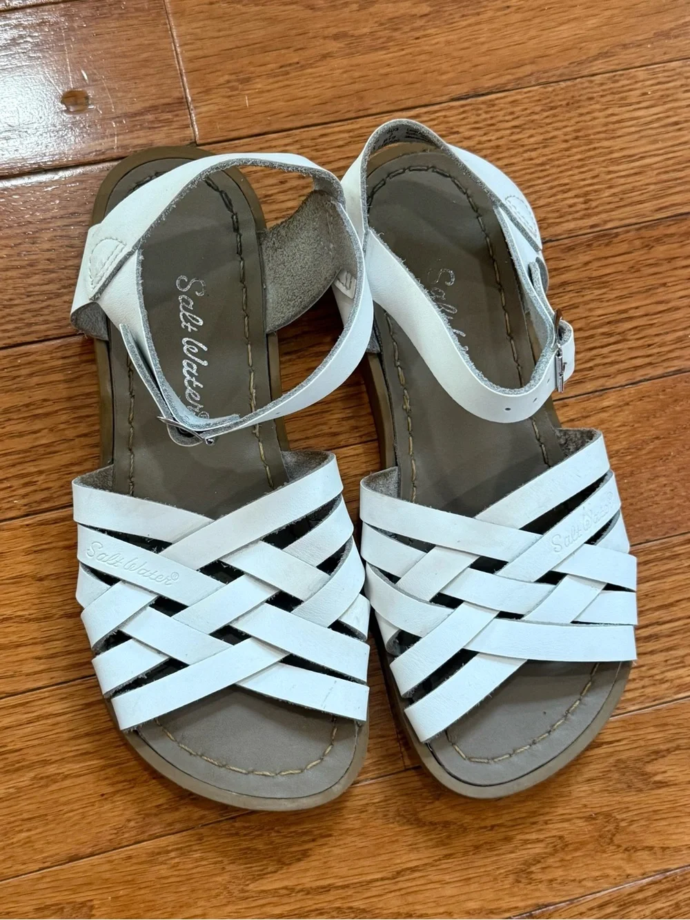 Salt Water Girls 2 US 3 Retro Sandals Little Kids Criss Cross Straps Strappy